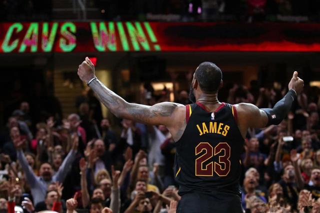 NBA-詹姆斯准绝杀凯尔特人，湖人加时逆转登顶东部引热议