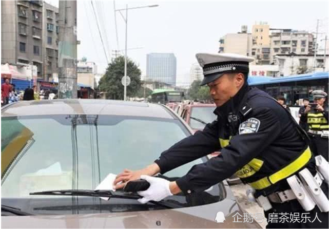  埃弗顿财务违规被扣分，英超公平性引争议  